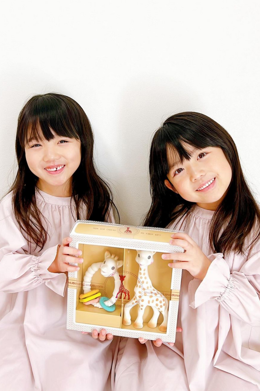 みんなのご出産祝いと内祝い、相場はどのぐらい?