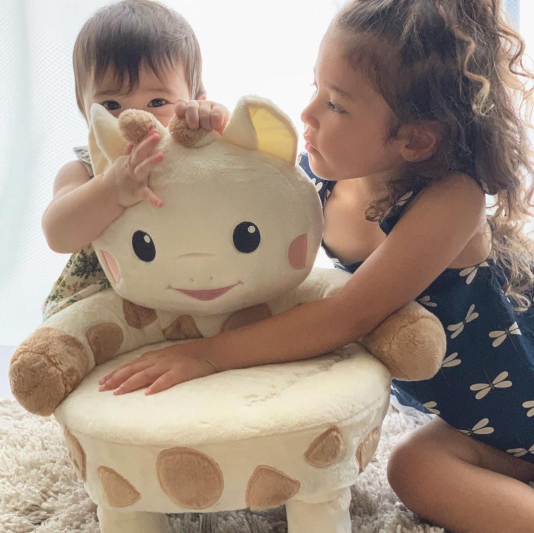 Sophie la girafe x Ribbon Hakka Kids Chair